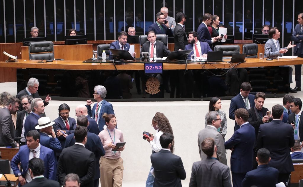 Câmara aprova regime de urgência para 5 propostas; veja a lista