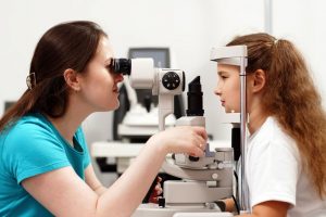 Estrabismo em crianças: veja como identificar e tratar a condição