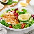 7 receitas de salada detox para o pós-Carnaval