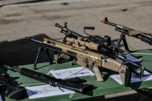 Europa triplica importações de armas em tensão com a Rússia