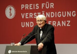 Por que Habermas morre ‘em baixa’