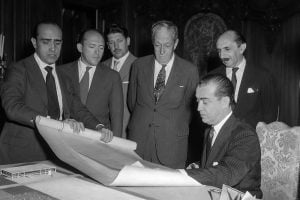 Atrás do trio elétrico…