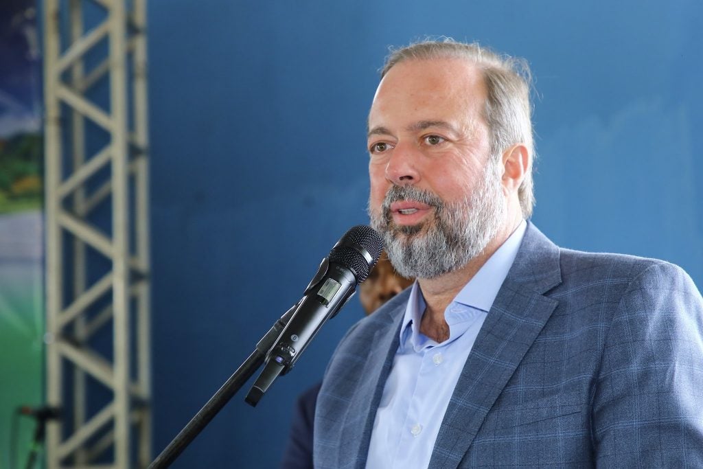 Alexandre Silveira diz que ministério pode acionar a PF contra especulação no preço dos combustíveis