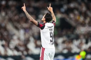 Botafogo é superado pelo Flamengo em clássico carioca