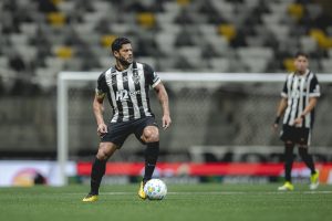 Atlético-MG supera o São Paulo com gol solitário de Ivan Román