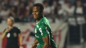 Palmeiras vence o São Paulo e segue líder