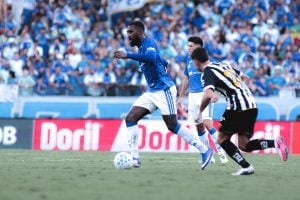 Cruzeiro e Santos ficam no 0 a 0 no Mineirão