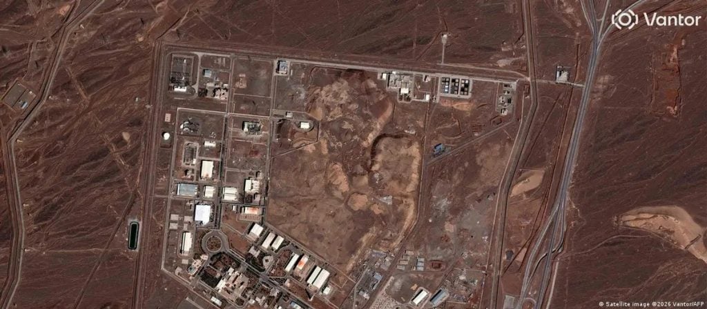 Ataque aéreo atinge maior instalação nuclear do Irã