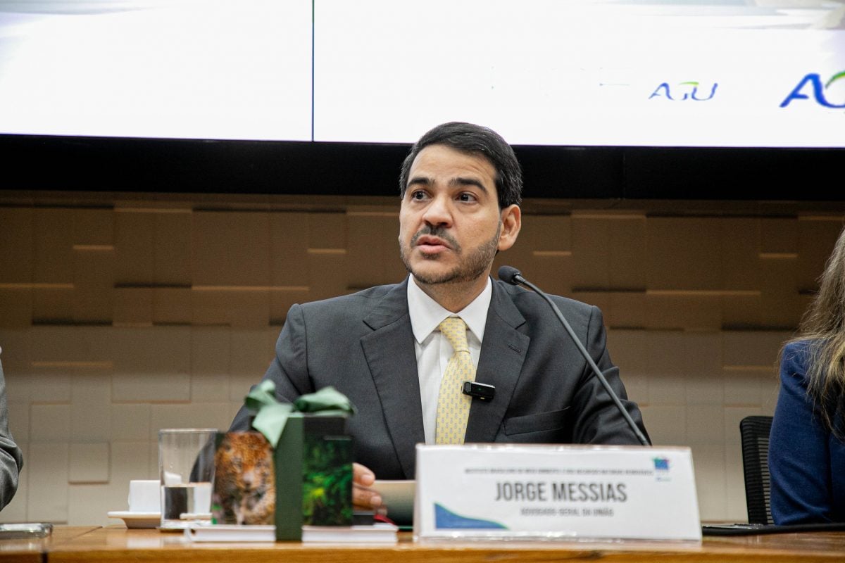 Por que Lula ainda não enviou oficialmente ao Senado a indicação de Messias