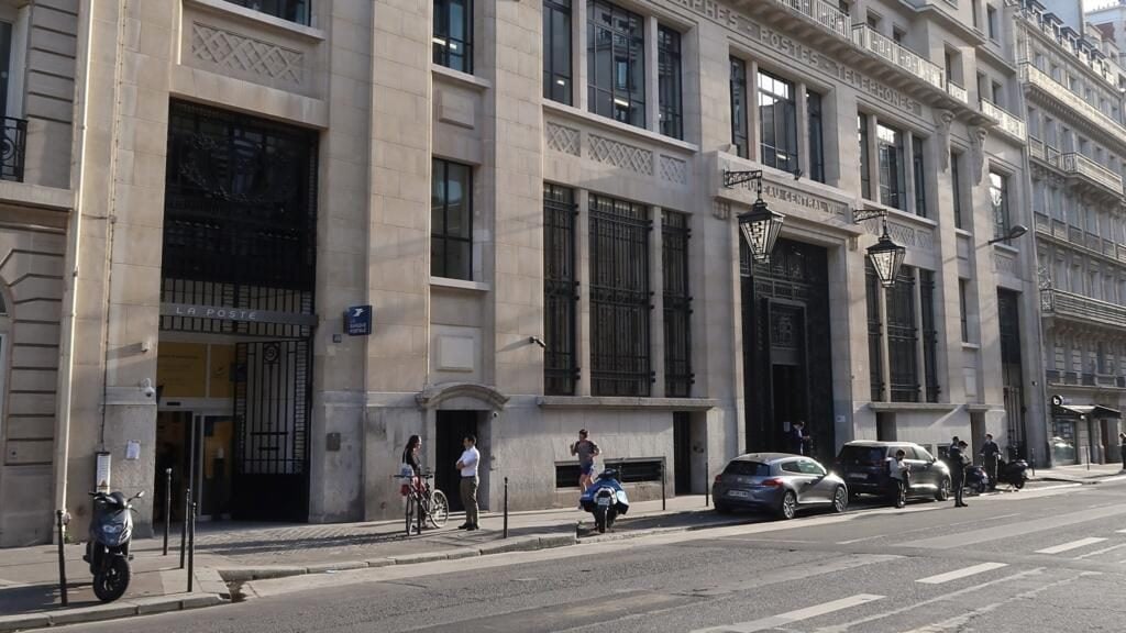 Polícia francesa impede atentado com explosivos diante do Bank of America em Paris