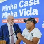 Lula participa de entrega simultânea de moradias do Minha Casa, Minha Vida 