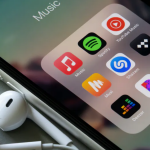 Concentração de renda no streaming pressiona a música independente, diz associação