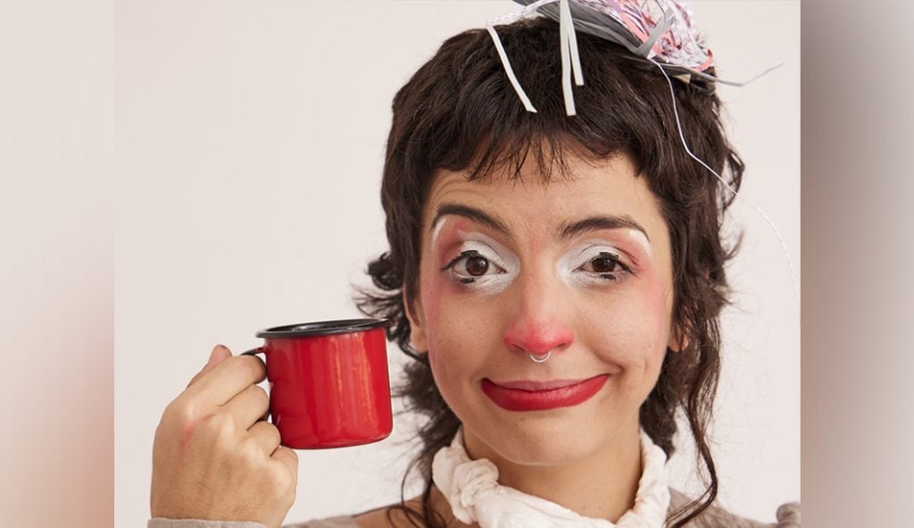 Mulheres também estão na trincheira por meio da palhaçaria, diz Jéssica Alves