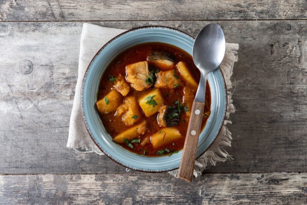 Almoço saudável: 5 receitas leves com peixe para a semana santa