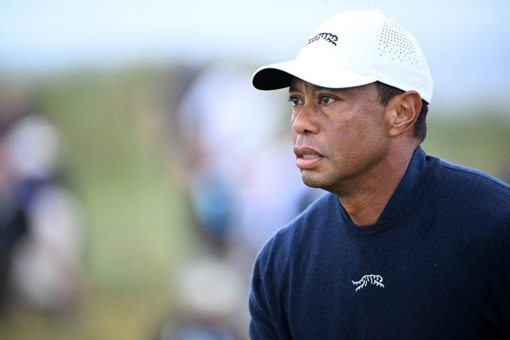 Tiger Woods é preso por dirigir sob efeito de substâncias após acidente na Flórida