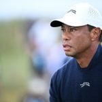 Tiger Woods é preso por dirigir sob efeito de substâncias após acidente na Flórida