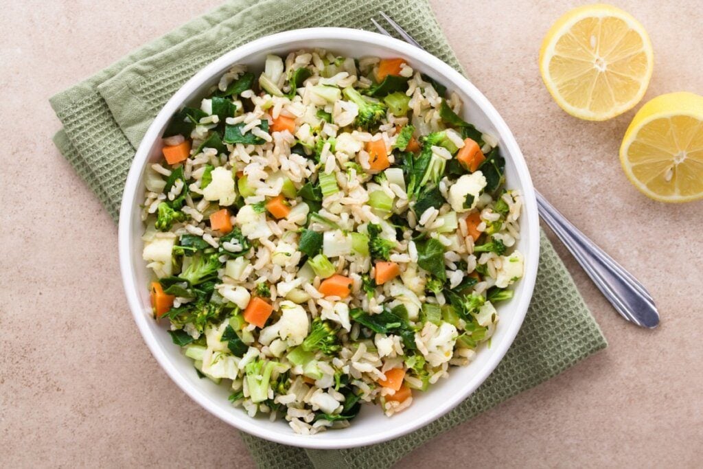 5 receitas com acelga para um almoço saudável e cheio de sabor 