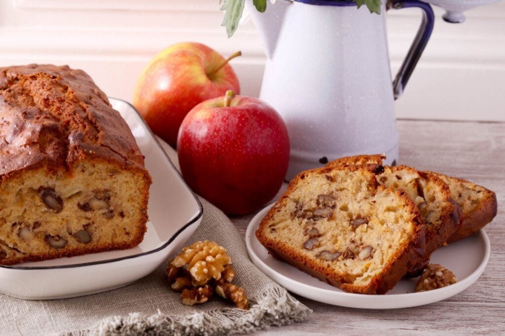 Bolo de liquidificador: 3 receitas rápidas para o lanche da tarde