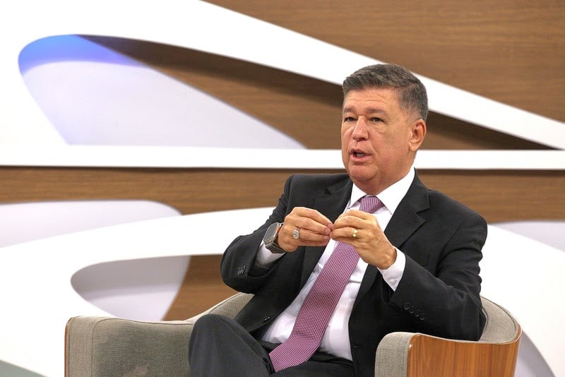 Presidente da CPMI do INSS diz que celular de Vorcaro registrou contato com ‘número funcional’ do STF