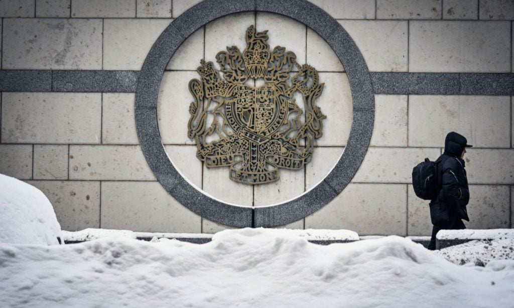 Rússia expulsa diplomata britânico acusado de espionagem