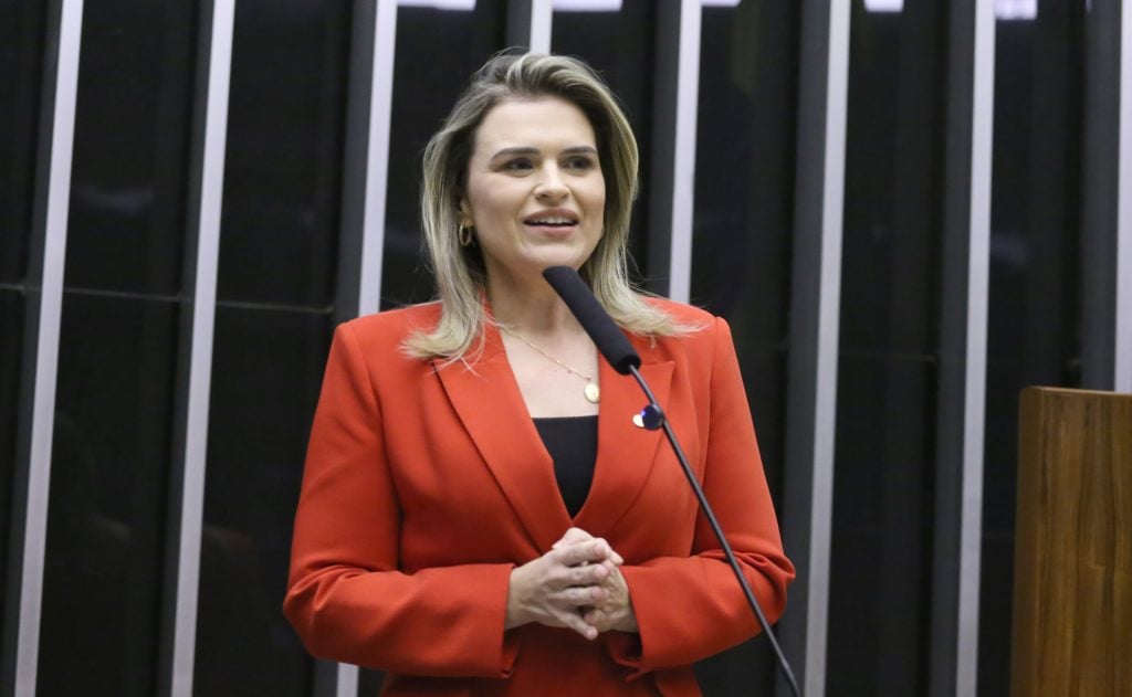 Marília Arraes se filia ao PDT para concorrer ao Senado em Pernambuco