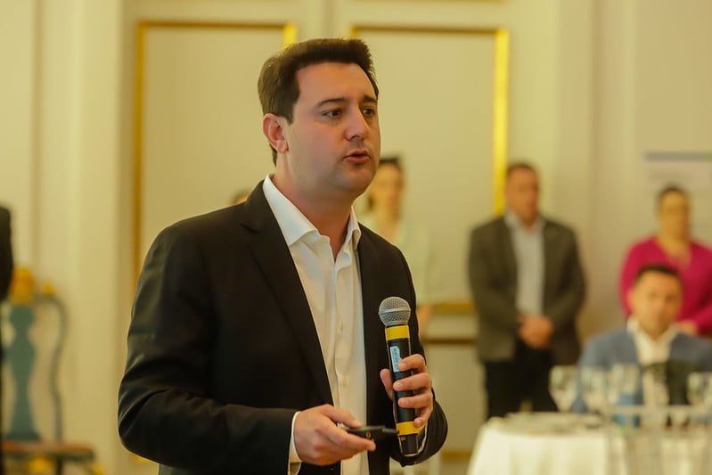 Os motivos para o recuo de Ratinho Jr. da disputa pela presidência