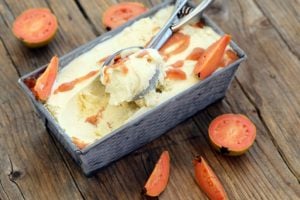 Goiaba: 3 sobremesas deliciosas e saudáveis para incluir na dieta