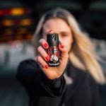 Senado aprova uso de spray de pimenta para defesa pessoal de mulheres