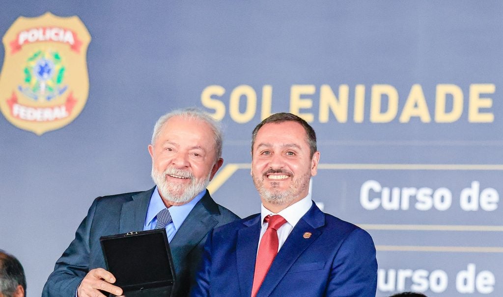 Lula elogia PF por aplicar reciprocidade e retirar credenciais de agente dos EUA