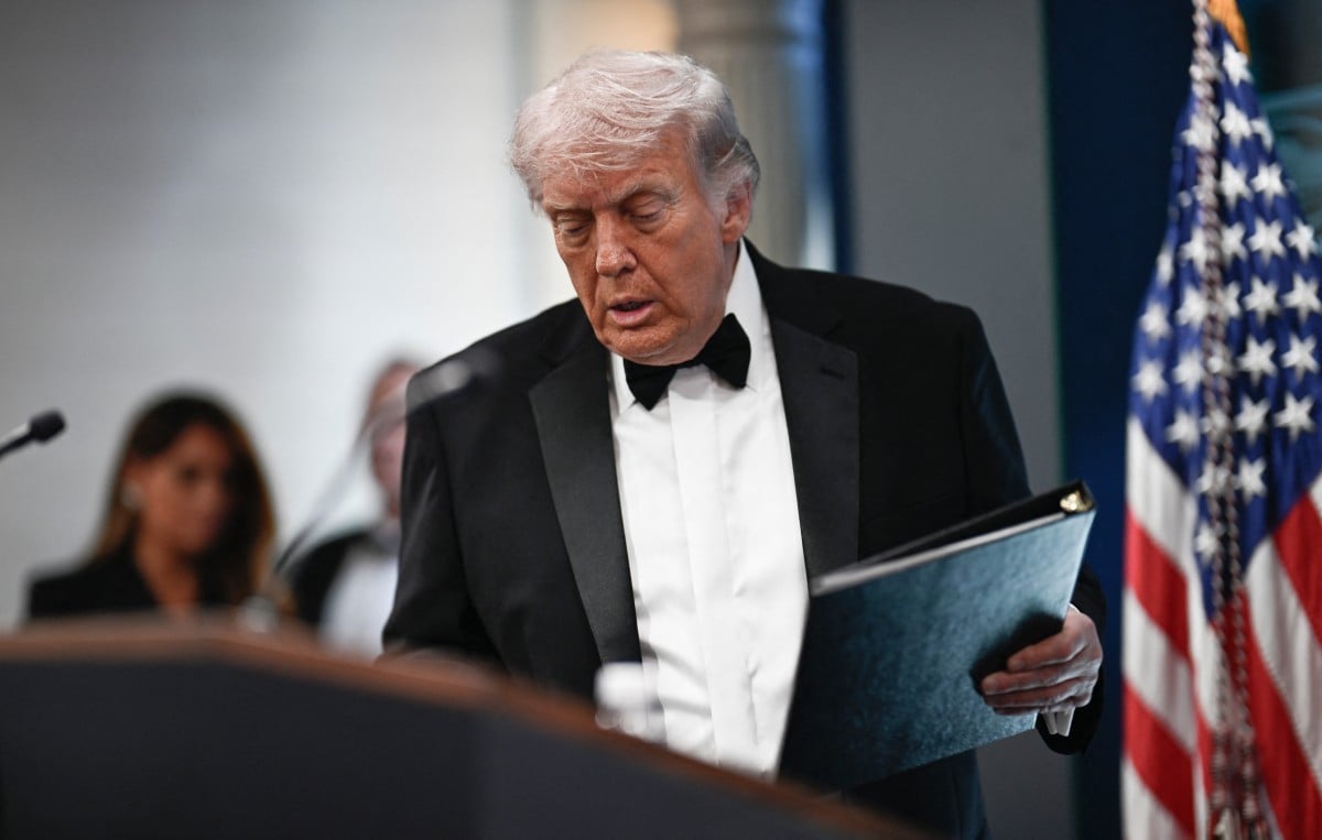 Trump diz que ataque em jantar não o ‘dissuadirá’ da guerra com o Irã