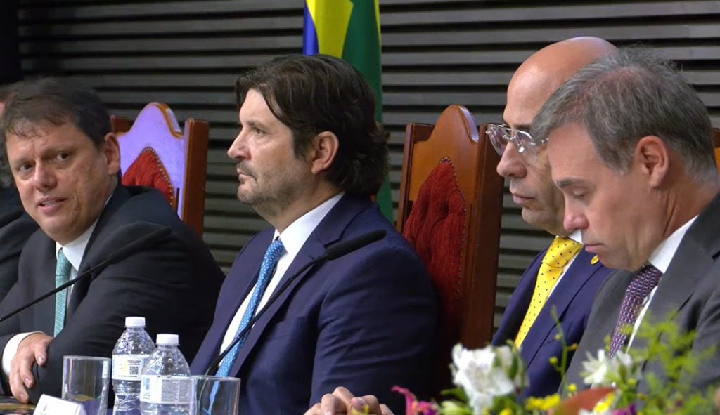 Alesp concede a André Mendonça o Colar de Honra ao Mérito