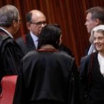 Cármen Lúcia anuncia saída antecipada da presidência do TSE