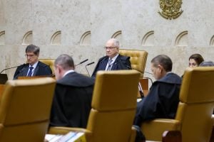 Os ministros que decidiram trabalhar durante o recesso do STF