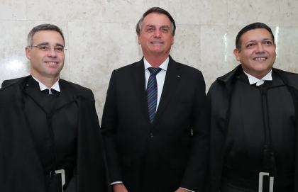 Ministro Kassio Nunes Marques durante sessão plenária relator revisão criminal Bolsonaro