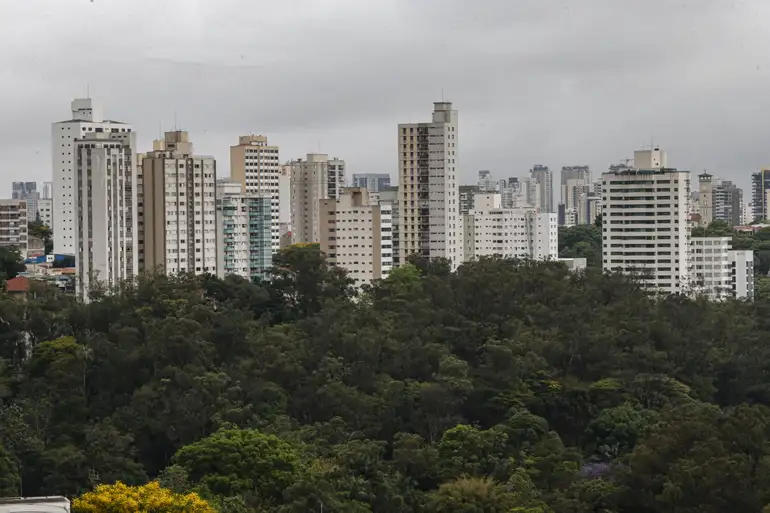 Fachin anula liminar e libera construção de prédios e demolições em São Paulo