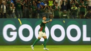 Líder, Palmeiras vence Athletico-PR e mantém gordura no Brasileirão