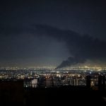 Iranianos fazem correntes humanas em volta de centrais elétricas