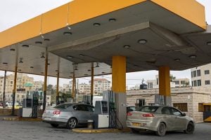 Petróleo dispara, enquanto Washington e Teerã elevam o tom