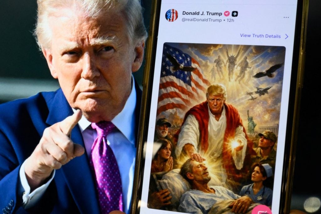 Trump apaga publicação em que aparece como Jesus