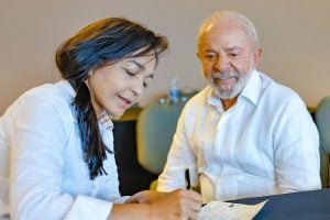 Eliziane Gama deixa o PSD após pré-candidatura de Caiado e vai para o PT