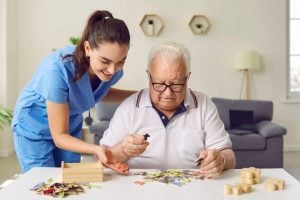 5 benefícios da estimulação cognitiva para os idosos