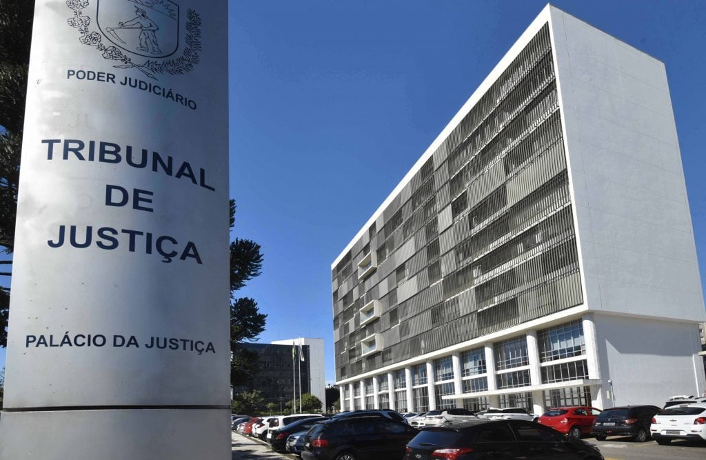 TJ do Paraná ‘converte’ juízes em professores e cria penduricalho de R$ 14 mil