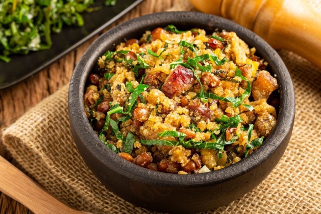 5 pratos da culinária mineira irresistíveis e fáceis de preparar 