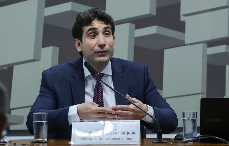 Lula bancou autonomia técnica do BC em reunião com Vorcaro, diz Galípolo a CPI