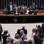 Câmara aprova multa para quem descartar lixo em vias públicas