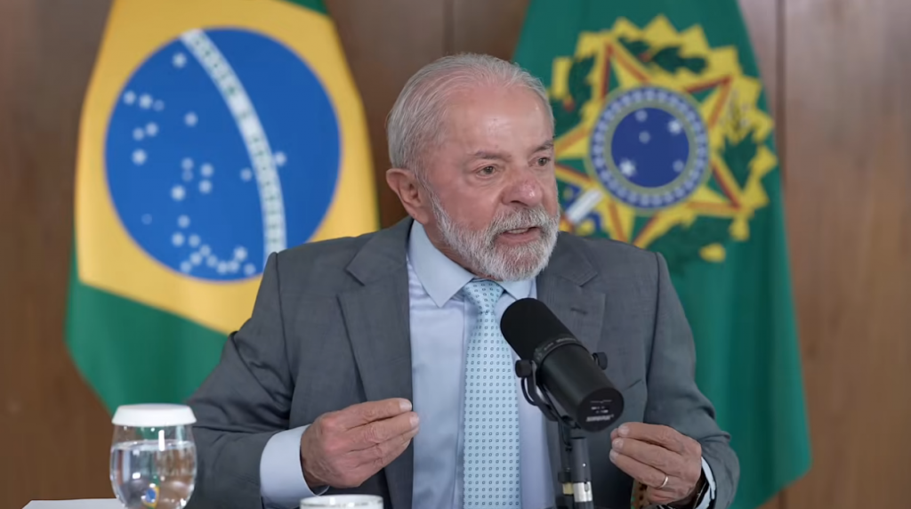 Lula diz que Trump se intromete em eleições e critica uso de IA para ‘foto’ de Jesus