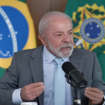 Lula diz que Trump se intromete em eleições e critica uso de IA para ‘foto’ de Jesus