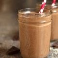 7 receitas de shakes veganos ricos em proteínas