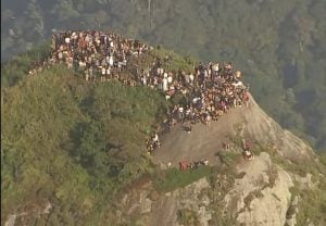 Operação policial deixa visitantes ‘ilhados’ em cartão-postal do Rio