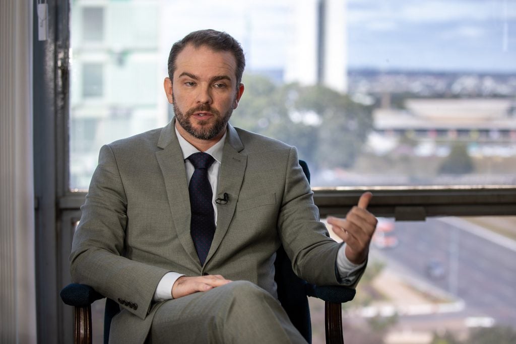 O possível impacto da decisão de Trump sobre o PCC e CV no Pix, segundo Durigan